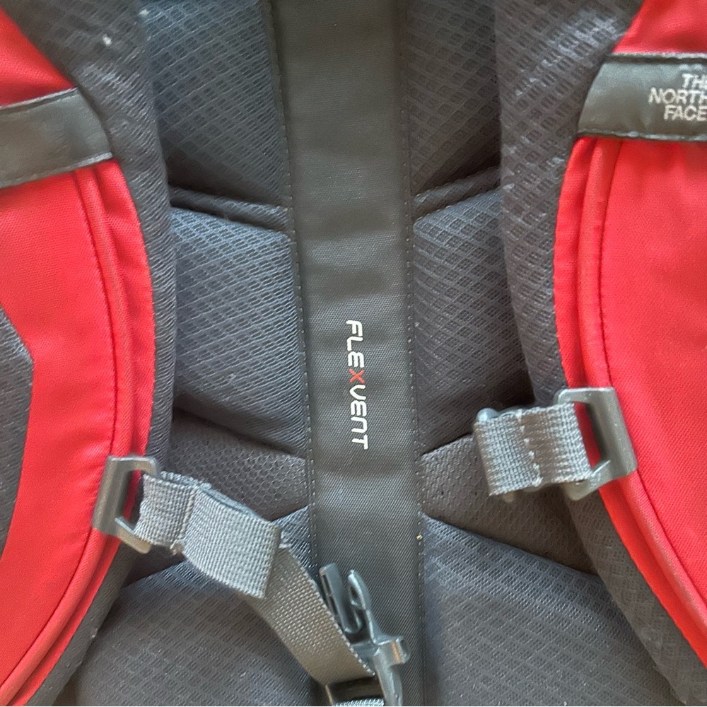 The North Face Flexvent Generator Red Padded Backpack - Picture 6 of 6
